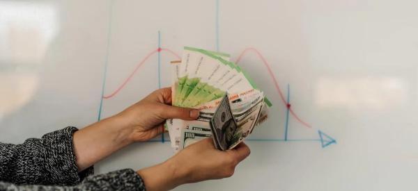 Рубль готовят к ослаблению: Минфин дал четкий сигнал рынку Рубль готовят к ослаблению: Минфин дал четкий сигнал рынку